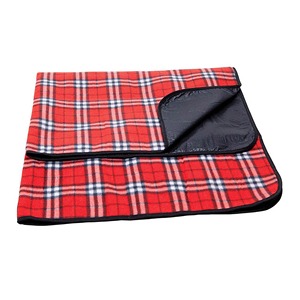 Couverture de pique-nique pliable personnalisable avec logo, en polaire douce, avec poignée de transport facile et support imperméable, idéale pour les activités promotionnelles - Product Image 4