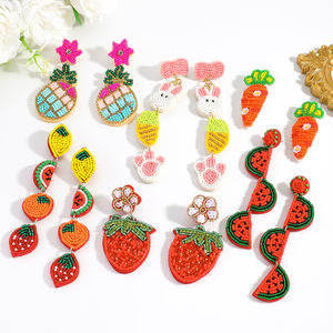 Boucles d'oreilles pendantes en perles faites à la main pour femmes, motifs fruits (ananas, fraise, pastèque, citron), mignonnes, pour le printemps, l'été, les vacances et les fêtes - Product Image 1