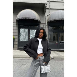 Veste matelassée tissée automne/hiver avec fermeture éclair, col à revers, logo personnalisé, en cuir PU, tissu suédé, élasthanne, manteau court en polyester et coton - Product Image 3