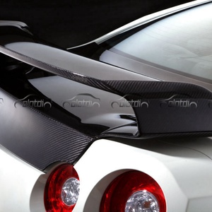 Cubierta de Maletero Trasero de Fibra de Carbono Estilo OEM, Color Negro Carbono, Superficie Altamente Pulida, Proceso de Moldeo al Vacío para Nissan GTR R35 - Product Image 5