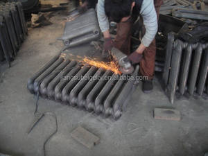 <span class=keywords><strong>Radiateur</strong></span> en fonte de style rétro de 60cm de haut, conception de marguerite à 7 sections, pièces de CVC électriques à économie d'énergie rectangulaires, conception graphique domestique - Product Image 5