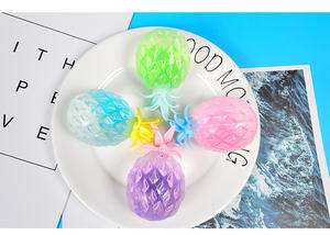 TPR nouvelle version créative étrangement conçu ananas presser jouets soulagement de la pression boules de raisin poudre d'or boîte en plastique - Product Image 3