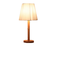 Lampe de table moderne en fer alimentée par USB avec abat-jour en tissu - Veilleuse LED à intensité réglable pour salon