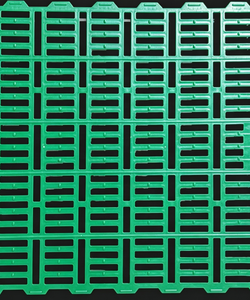 Planche à fentes creuses en plastique sur mesure, épaisse, pour l'évacuation du fumier des bovins, des ovins, des caprins, pour enclos, en matériaux 100 % PP - Product Image 1