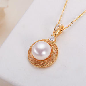 Zhuji 11mm Flat Strong Light Freshwater <b>Pearl</b> Pendant Copper <b>Gold</b>-Plated Bird's Nest <b>Necklace</b> Fashionable Wholesale <b>Necklace</b> - Product Image 2