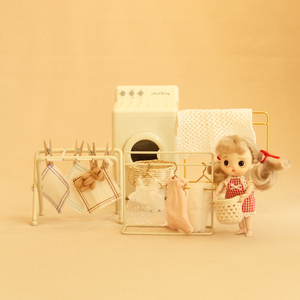 Séchoir à vêtements miniature <span class=keywords><strong>en</strong></span> métal <span class=keywords><strong>en</strong></span> gros pour bricolage maison de poupée dessin animé <span class=keywords><strong>jouet</strong></span> et accessoire modèle sur pied - Product Image 3