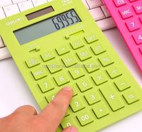 Calculatrice de poche 10 chiffres de haute qualité, ultra-mince, alimentée par énergie solaire et double source d'alimentation, avec logo personnalisé, en caoutchouc, pile AAA
