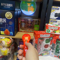 Torche de Projection Lumineuse dans le Noir, Jouet de Noël, Cadeau pour Enfants de 2 à 7 Ans, Jouets Éducatifs Amusants Anti-Stress en Plastique ABS, Sans Batterie, Personnalisable