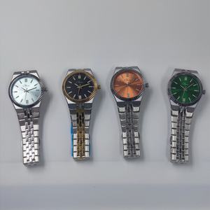 Relojes de Pulsera de Lujo para Hombre 2025, de Aleación, Luminosos, con Movimiento de Cuarzo, Resistentes al Agua, OEM, al por Mayor, Plateados y Dorados, para Negocios - Product Image 2
