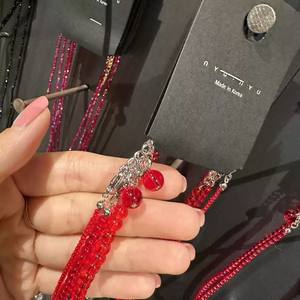 独特的红色玻璃项链，简约而独特，适合作为节日配饰，迷人的女士首饰 - Product Image 6