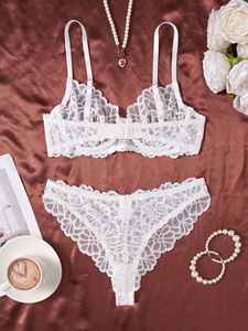 Floral Lace Women's Lingerie <b>Set</b> Push Up Bra and Thong Panties <b>Set</b> <b>Sexy</b> Underwear White Lace Intimates <b>Set</b> OEM ODM - Product Image 3