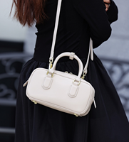 Sac à main français en cuir pour femme, petit, exclusif, sophistiqué, style bowling, sac oreiller, bandoulière, pochette à main, design élégant