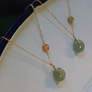 Luxury Jewelry Hetian Jade <strong>Emerald</strong> Round Buckle Jade <strong>Beads</strong> Chain Necklaces Mother's Day Gift Luck Hetian Jade Girls Collar - Product Image 3