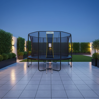 Trampoline de saut extérieur commun avec poteau droit pour le plaisir