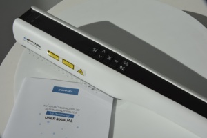 2024 ผลิตภัณฑ์อันดับต้นๆแนวโน้มใหม่มือถือ <span class=keywords><strong>UVB</strong></span> 311nm แถบแคบโคมไฟรักษาโรคขาวสีสําหรับใช้ในบ้าน KN-4003BL2D - Product Image 2