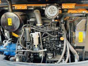 Mini-excavatrice Hyundai 60VS d'occasion de haute qualité, matériel de construction, terrassement, haute efficacité, excellent état, en stock - Product Image 4