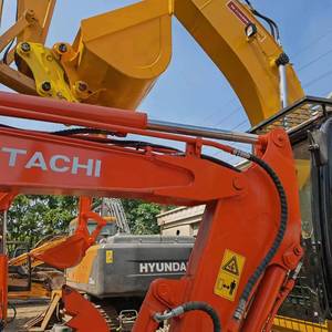 รถขุดตีนตะขาบมือสอง Zx35u ขนาดเล็ก3.5ตันส่วนประกอบหลักเครื่องยนต์และปั๊ม - Product Image 3