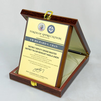 Boîte à certificats en bois pliable personnalisée avec plaque dorée MH-LJ0017