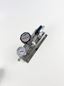 Régulateur <span class=keywords><strong>de</strong></span> <span class=keywords><strong>pression</strong></span> <span class=keywords><strong>de</strong></span> gaz Lightinglok haute température en acier inoxydable 316 et vanne <span class=keywords><strong>de</strong></span> réduction avec instrument <span class=keywords><strong>de</strong></span> mesure <span class=keywords><strong>de</strong></span> <span class=keywords><strong>pression</strong></span> - Product Image 2