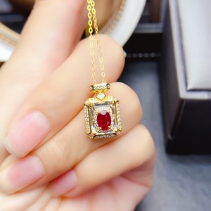 Mặt dây chuyền bạc 925 OEM đính <span class=keywords><strong>ruby</strong></span> kèm dây chuyền, mặt dây chuyền trang sức cao cấp dành cho nhà cung cấp vòng cổ - Product Image 2