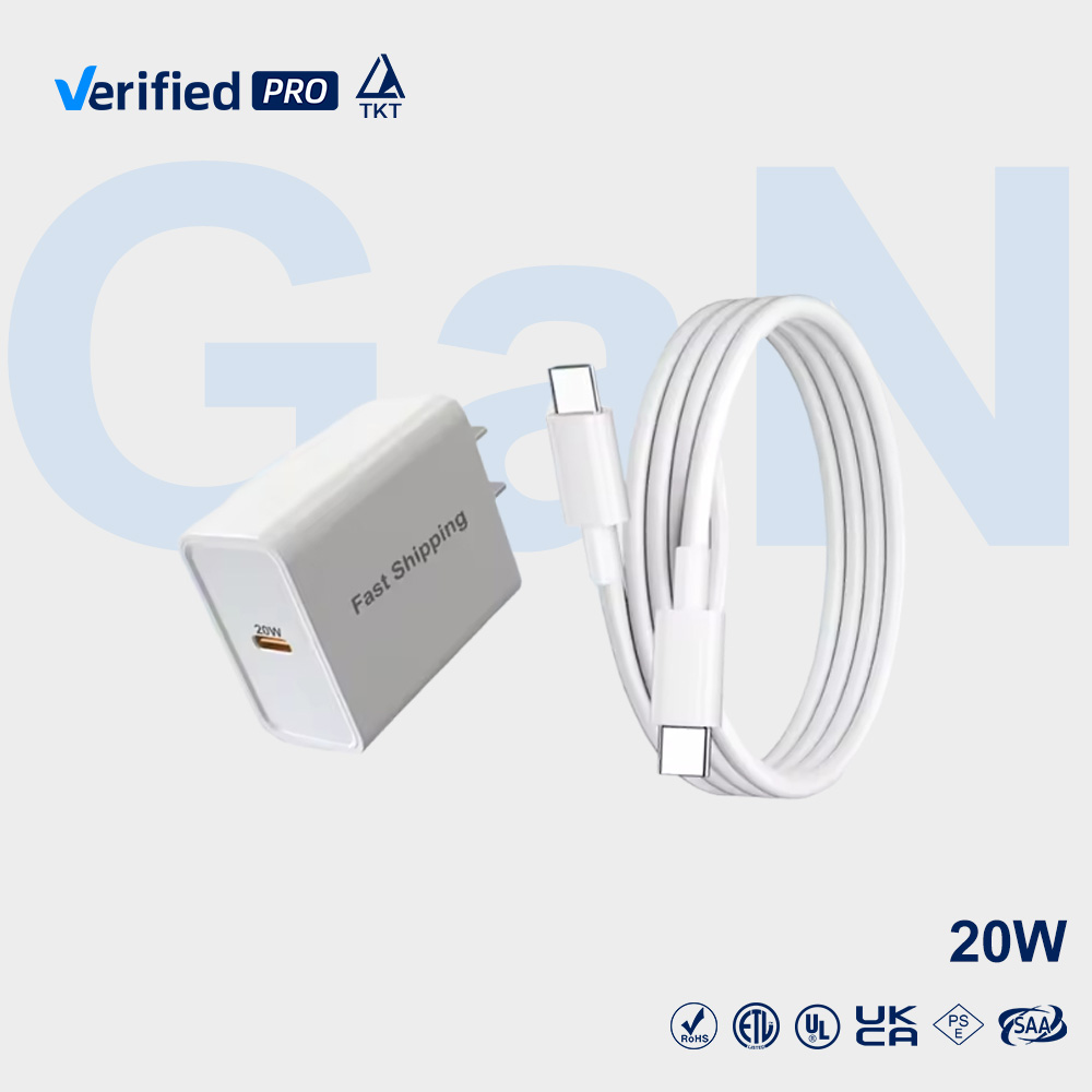 Blanc (Chargeur mural + câble USB)