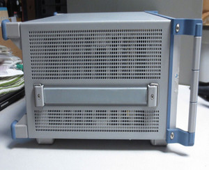 Testeur de communication radio universel Rohde and Schwarz CMU200 pour divers tests de fonctionnalité vocale des téléphones mobiles CMU200 Rohd - Product Image 3