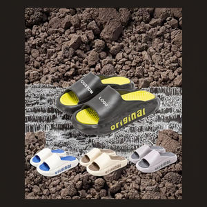 Custom Logo Summer Waterproof Men's EVA Detachable Bubble Massage Platform <b>Indoor</b> Sport <b>Slides</b> - Product Image 3