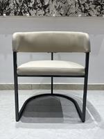 Chaise de salle à manger de luxe légère et confortable avec dossier rembourré en PU, style italien, couleur crème, pour salon et bureau à domicile