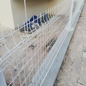 Recinzione da giardino rivestita in PVC 50*200mm 3d recinzione metallica pannello in rete metallica saldata prezzo in fattoria