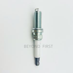 Bujía de platino de iridio de alta calidad NGK Original 94940 ILKAR7C10 OEM 22401-ED51C V46 nueva para Hyundai/JEEP - Product Image 4