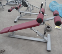 Banc d'exercices abdominaux de qualité commerciale ST-4042 pour la musculation et les entraînements en salle de sport