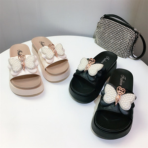 Nuevos Estilos de Sandalias Planas con Perlas y Mariposas, Sandalias Casuales con Plataforma Gruesa, Chanclas con Suela Gruesa para Mujeres y Damas - Product Image 4