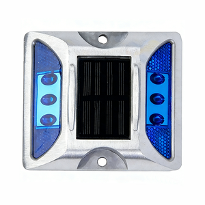 Dissuasore Stradale <span class=keywords><strong>a</strong></span> LED Solare in Alluminio Impermeabile IP68 con Riflettore Bianco <span class=keywords><strong>a</strong></span> Occhio di Gatto per Segnalazione Pavimentazione - Product Image 1