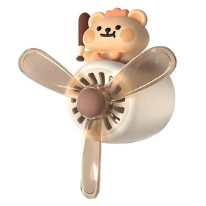 Diffuseur de parfum solide moderne pour voiture Little Bear Pilot avec clip de fixation pour grille <span class=keywords><strong>d</strong></span>'aération – Ornement automobile - Product Image 5