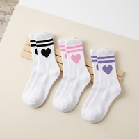 Chaussettes de sport tricotées personnalisées avec logo ODM, chaussettes légères à motif cœur, chaussettes de sport rembourrées
