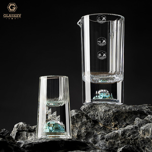 Petit verre à vin créatif à <span class=keywords><strong>grain</strong></span> vertical Verre à liqueur <span class=keywords><strong>en</strong></span> cristal Turquoise <span class=keywords><strong>Blue</strong></span> <span class=keywords><strong>Mountain</strong></span> Heavy Bottom White Wine Glass - Product Image 4