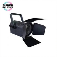 Projecteur Fresnel LED COB 100W CRI≥95 15 ° -30 °   Ventilateur silencieux sans fil DMX RDM à zoom électrique pour studio et théâtre