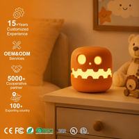 Veilleuse créative et amusante en forme de citrouille, cadeau d'Halloween, activée par la touche, rechargeable par USB, lumière douce, veilleuse de chevet à gradation progressive