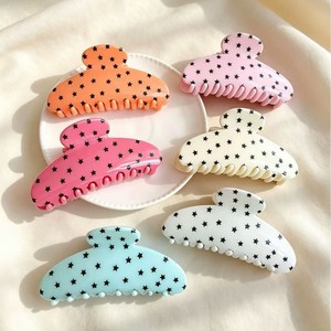 Pinzas para el pelo con estampado de estrellas de plástico PS, estilo coreano, dulces, multicolor, antideslizantes, accesorios de moda para el cabello para mujeres. - Product Image 4