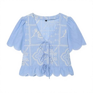 Blusa de Gasa Azul Claro Bordada para Mujer, Cuello en V, Manga Corta, Estilo Bohemio, con Lazo, Top Corto Holgado para Primavera/Verano - Product Image 3