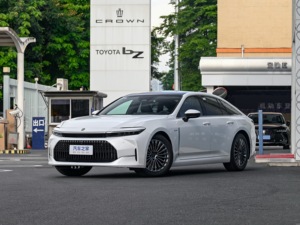 Diskon kualitas tinggi terbaik impor Crown Sedan 2.5L Hybrid bekas mobil baru - Product Image 2