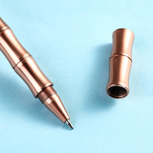 Bolígrafo de Lujo Moderno, Diseño de Bolígrafo de Metal con Forma de Bambú y Cobre - Product Image 2