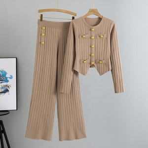 Yeni gelenler gevşek uydurma çizgili örgü kazak seti v yaka uzun kollu hırka örme düğme pardösü geniş bacak - Product Image 5