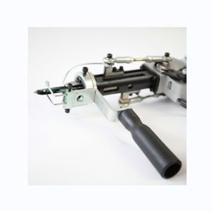 L'usine de <span class=keywords><strong>tapis</strong></span> puissante à grande vitesse utilise <span class=keywords><strong>un</strong></span> pistolet à touffeter pour machine à tisser les <span class=keywords><strong>tapis</strong></span> 2 en 1 - Product Image 6
