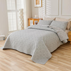 Juego de Sábanas de Tres Piezas de Seda/Algodón con Estampado Geométrico Moderno de Silk Song Home, 200 Hilos, para Uso en Todas las Estaciones - Product Image 1