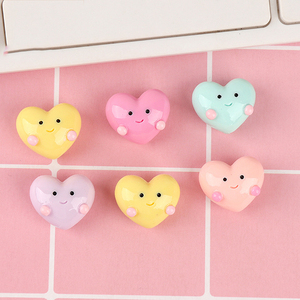 Adornos en Miniatura con Forma de Corazón para Manualidades, Accesorios para Hacer Joyería, Horquillas, Broches, Manualidades, Fundas para Móviles, Imanes para Refrigerador - Product Image 1