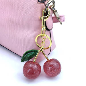 أزياء المرأة لطيف بلينغ أو الملحقات الرئيسية هدية بريق الراتنج الكريستال حلقة <span class=keywords><strong>3D</strong></span> الوردي الذهبي الكرز سحر المفاتيح - Product Image 2