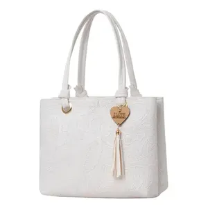 Bolso de mano de ratán para mujer Fana Kara, con borlas y lazo de rayas blancas, estilo clásico, doble asa, parte superior abierta - Product Image 3