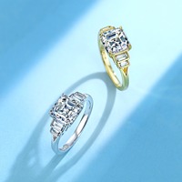 Bague en argent sterling 925 avec cinq pierres de moissanite taille Asscher, plaqué or vermeil 1-2,5 μm, bijoux fins sur mesure pour femmes, vente en gros