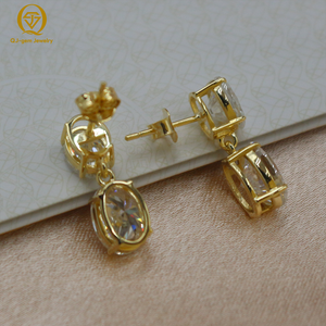 Pendientes Clásicos de Corte Ovalado, Personalizados en Oro de 10K, 14K o 18K, con Dos Diamantes, Diseño de Lujo, Certificación IGI, Color D, Claridad VVS, Diamante de Laboratorio - Product Image 3